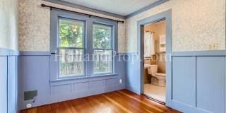 Charming Hillsboro Retreat: Cozy Single-Level Home with Greenhouse & Kids' Clubhouse! Gallery 22