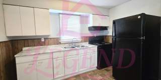 Charming 2-bedroom, 1-bath home with detached garage! Gallery 5