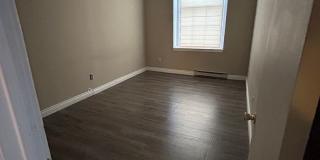 Cozy & Large 2 Bed 1.5 Bath in Lowell! Gallery 6