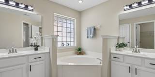 2070 THORNHILL Drive Gallery 12