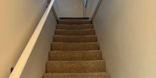 Large renovated Stand alone one bedroom above garage Gallery 11