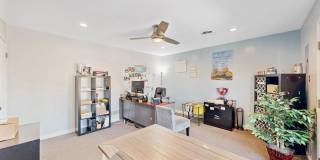 383 W NORTH Street Gallery 12