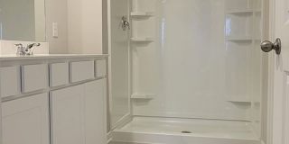 Spacious 4BR Home with Gourmet Kitchen & 3-Car Garage – Available End of May Gallery 10