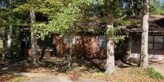 1060/1062 Sourwood Ct - 1060 Gallery 1