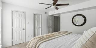 Vintage at 18th Street Gallery 78