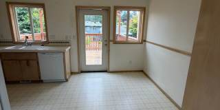 Beautiful Single Family Home In Beaverton  Showings Start 7/6 Gallery 6