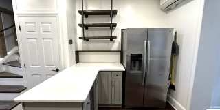 Stunning 4-Bedroom Townhome in the Heart of Fishtown! Available NOW! Gallery 13
