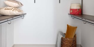 The Hadley Gallery 18