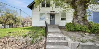 194 7th St Gallery 1