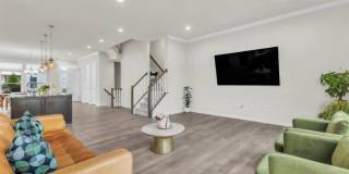 23575 HOPEWELL MANOR Terrace Gallery 9