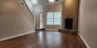 **Available January 1st** 3 Bedroom, 2.5 Bath Town Home Gallery 8