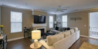 Two Bedroom with Garage near Grandview Gallery 3