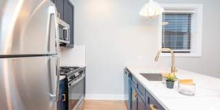 4403 N Seeley Gallery 2