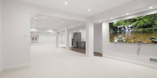 1404 WYNHURST Lane Gallery 11