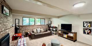 Bellevue Home On Corner Lot Gallery 9