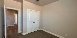 4 BEDROOM SANDHOLLOW TOWNHOME FOR RENT! Gallery 33