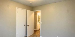 8741 Hillridge Dr Gallery 15