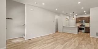 Beautiful 3 Bed 2.5 Bath Townhome in North East Fort Collins! Gallery 1