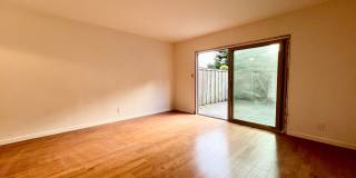 Renovated 2 Bed/1.5 Bath Townhouse in Park Pacifica with GARAGE! Renovated 2 Bed/1.5 Bath Townhouse in Park Pacifica with GARAGE! Gallery 10