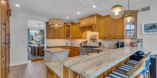 105 Beacon Boulevard Gallery 7