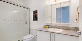 444 NE 30th St Gallery 20