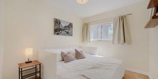 Charming Updated 3BR Gem | Great Boulder Access Gallery 21