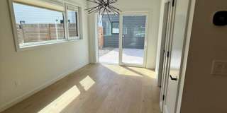 3 Bedrooms 2 1/2 Bathrooms - Where Mountains meet you at upscale living! Gallery 17