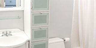 Back Bay! Cute 2bd with lots of characters! Laundry in uni! Gallery 3