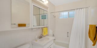 Single Level Family House Gallery 9