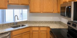 2557 Stockbridge Drive #B Gallery 8