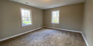 Room in 4 Bedroom Home at 216 Woods Ream Dr Room in 4 Bedroom Home at 216 Woods Ream Dr Gallery 26