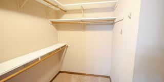 Beautiful and Spacious 4 Bedroom 3 Bath Available For Rent! Gallery 12