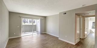 The James Apartments Gallery 54