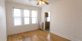 5415 S. Woodlawn Avenue Gallery 27