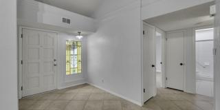 620 LAKEWAY Drive Gallery 14