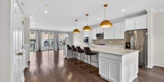 5303 GREENWICH Circle Gallery 1