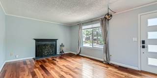 ***$500 Off First Months Rent** Remodeled 4 Bedroom 2 Bath House In Louisville! Gallery 7