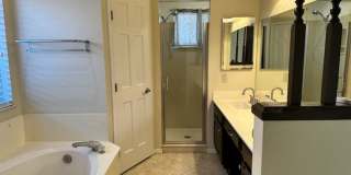 ****NOW AVAILABLE*** Bed 2 Bath with SPARKLING POOL near 40th St & Chandler Blvd ***Kyrene Schools*** Gallery 17