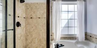 25242 DUNVEGAN Square Gallery 21