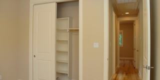 UT PRE-LEASE: Beautiful, Recently Constructed 6 bed/ 4 ba home in North Loop Area, Mins to UT Gallery 19