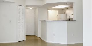 5065 Wiles Road Gallery 1