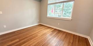 Stunning 4-Bedroom Townhome in Grays Ferry! Available NOW! Gallery 21