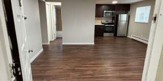 2 Bedroom 1 Bathroom Apartment in Lakewood Gallery 1