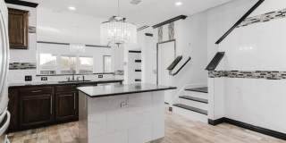 1733 Elm Street Gallery 5