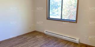 531 Strachan Drive Gallery 11