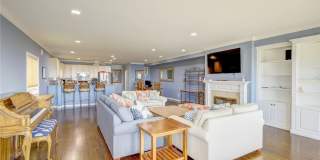 1051 Oceanfront Gallery 12