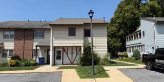 3 bedroom 2.5 bathroom End-of-Row Townhome in Conestoga Valley School District! Gallery 1
