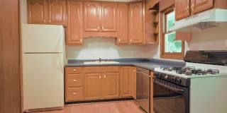 nice renovated 4 Bed 3 Bath Gallery 18