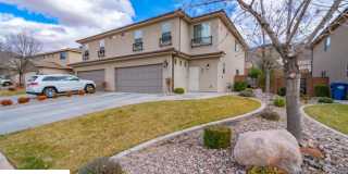 Spacious 4 Bedroom Townhome Gallery 1