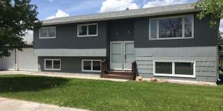 3 Bedroom, 2 Bathroom Duplex- 5 minute walk from MSU - Flexible Lease Terms - 6 Months, 9 Months or 12 Months Gallery 1